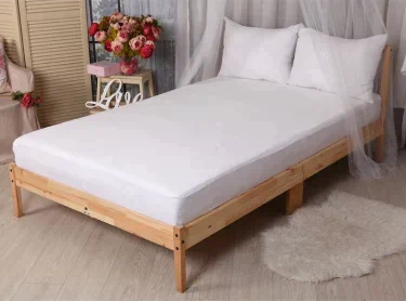 Наматрасник непромокаемый "Бережный" 160*200/20 натяж. мембрана п/э 100%,  хл.80%, п/э20%